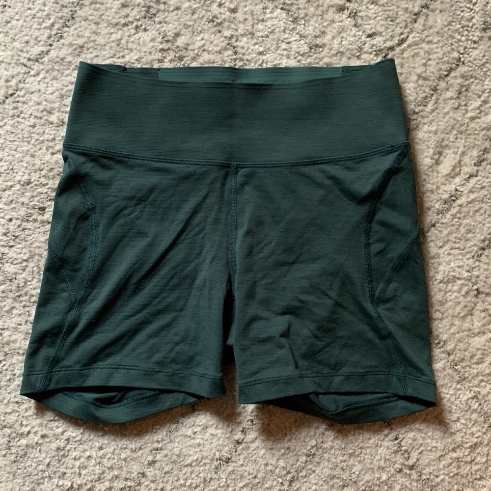 Outdoor Voices Flex 5" Short